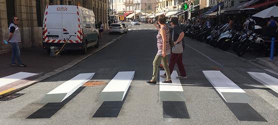 Striking 3D Crossing in Cannes