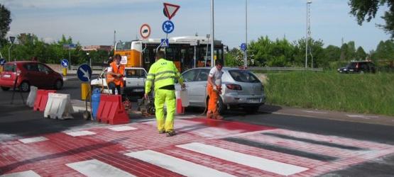 Combined pedestrian and bicycle crossing in Italy